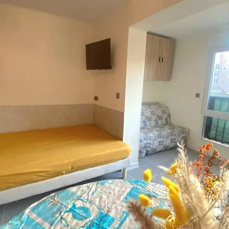 A 100m De La A4, Rez-de-chaussee *