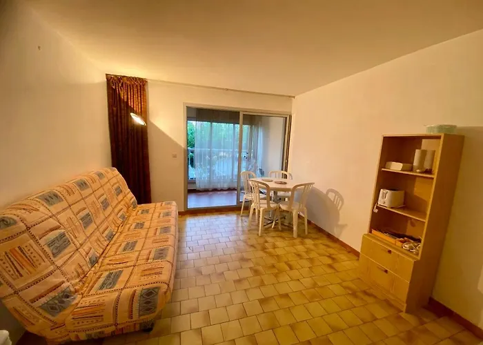 A 100m De La A4, Rez-de-chaussee Apartamento *