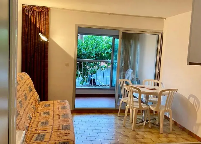 A 100m De La A4, Rez-de-chaussee *